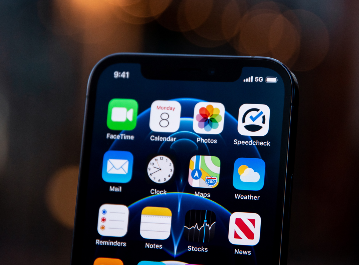 南沙苹果手机维修分享为什么 iPhone 12 在冬季会自动关机 