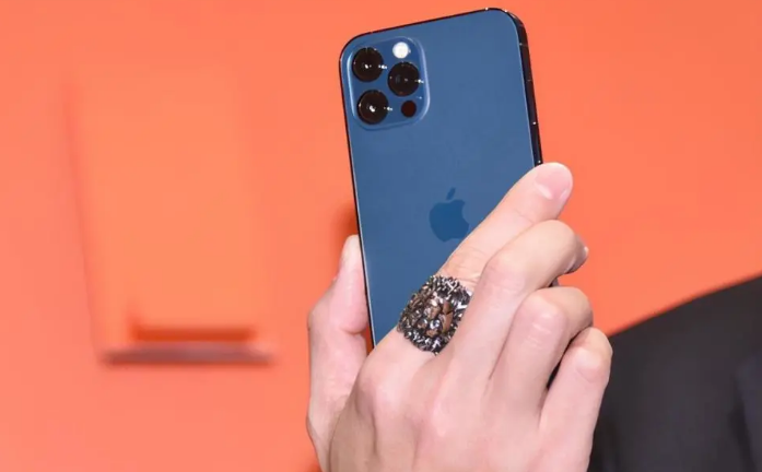 南沙苹果手机维修分享iPhone12系列重启方法教程 